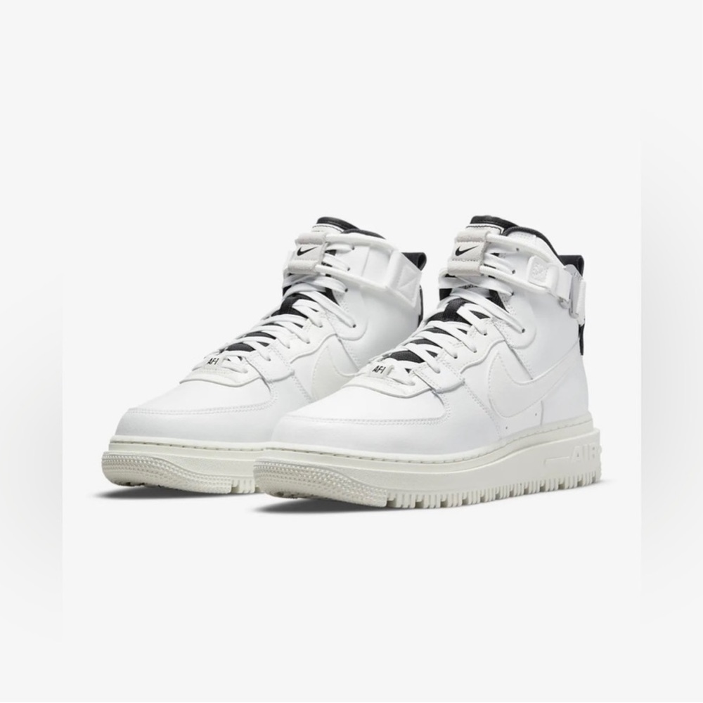 Women’s Air Force 1 High Utility 2.0 - NWOT